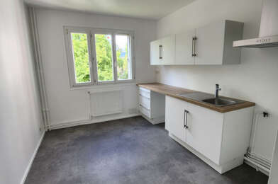 Appartement 3 pièces 880 €