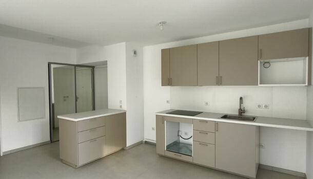 Appartement 3 pièces  à louer Marseille 8eme 13008