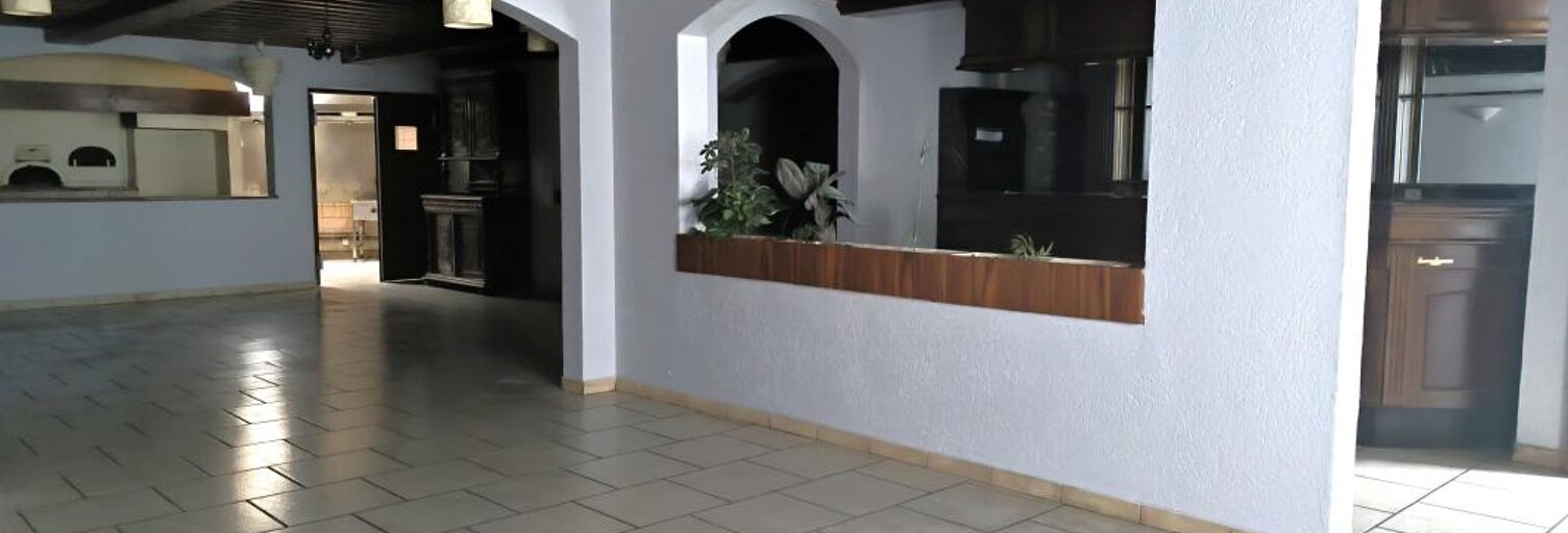Commerce  250 m² à vendre à Saint-Genis-Pouilly (01630)