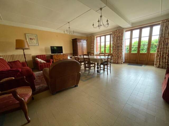 Maison en pierre en bon état avec dépendance 85500€ — photo du bien