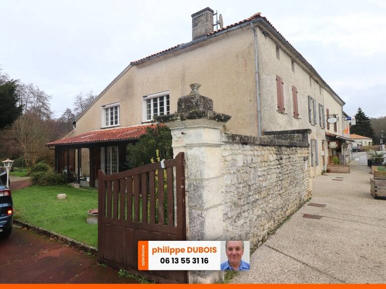 Maison de village de 160 m² à vendre secteur SAINT BRIS DES BOIS (17) — photo 1
