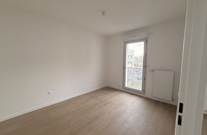 Appartement à vendre 3 pièces CLERMONT (60) — photo 4