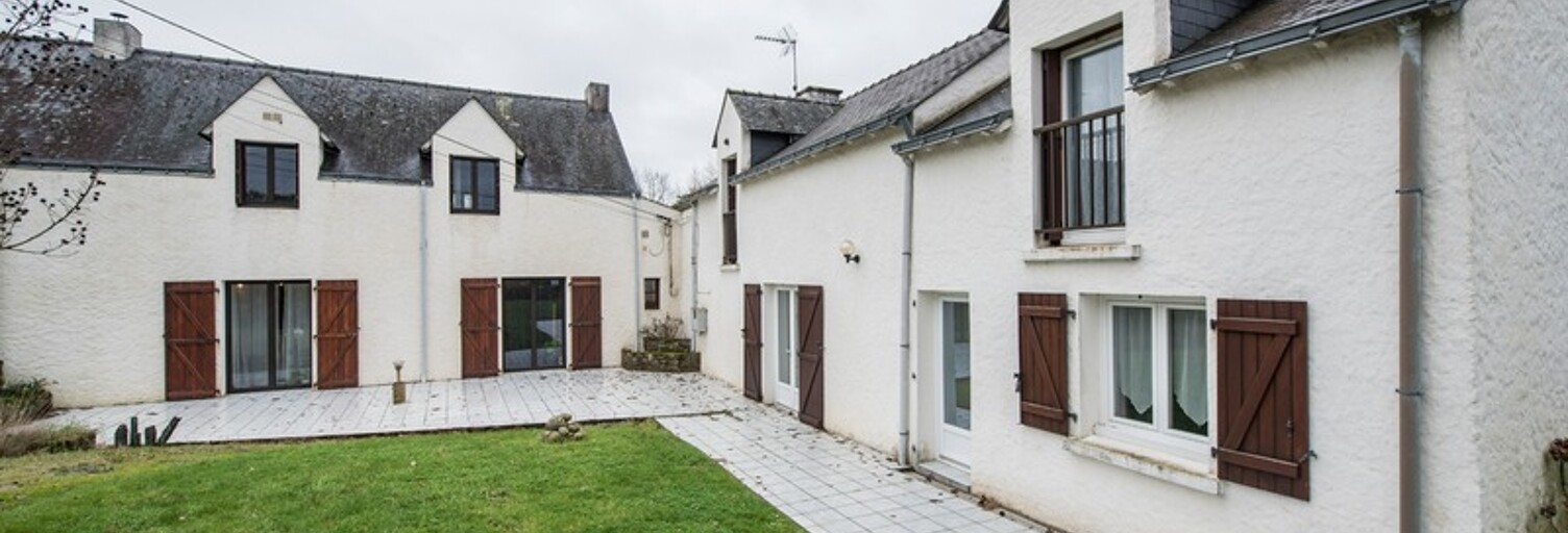 Maison 10 Pièces 221 m² à vendre à Crossac (44160)