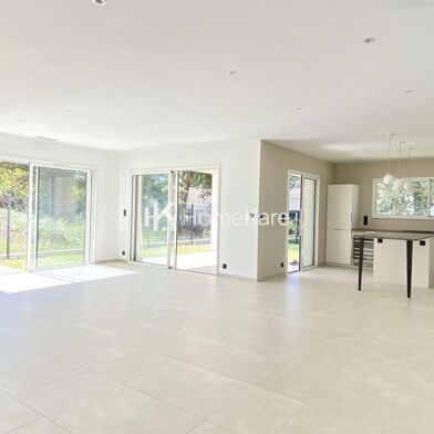 Maison 5 pièces 579000 €