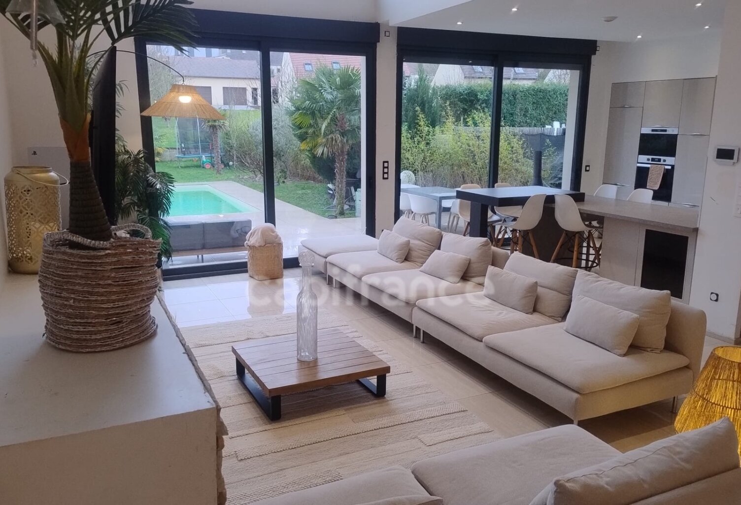 Maison d'exception avec piscine à vendre de 11 pièces GROSLAY (95) — photo 1