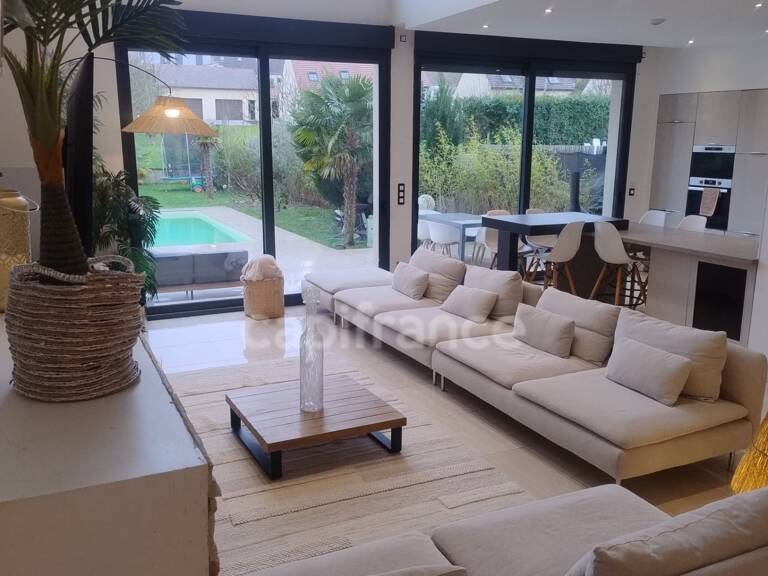 Maison d'exception avec piscine à vendre de 11 pièces GROSLAY (95) — photo 1