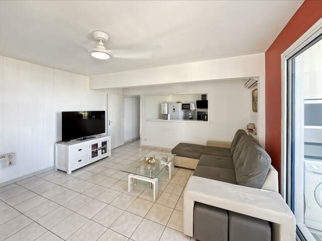 Appartement à vendre 3 pièces vue mer SAINTE MARIE (974) — photo du bien