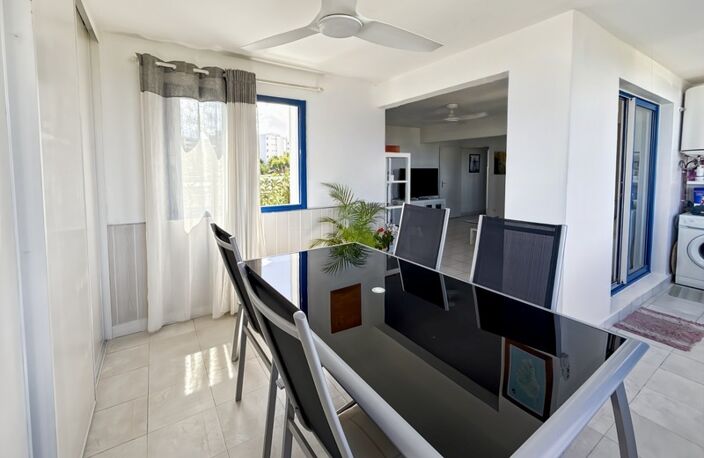 Appartement à vendre 3 pièces vue mer SAINTE MARIE (974) — photo 2