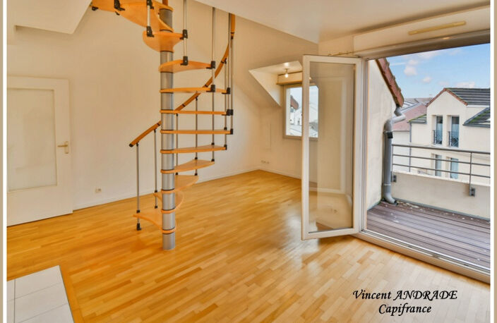 Appartement 2 pièces BRETIGNY SUR ORGE Dernier étage avec Mezzanine en duplex,2 balcons, parking — photo 4