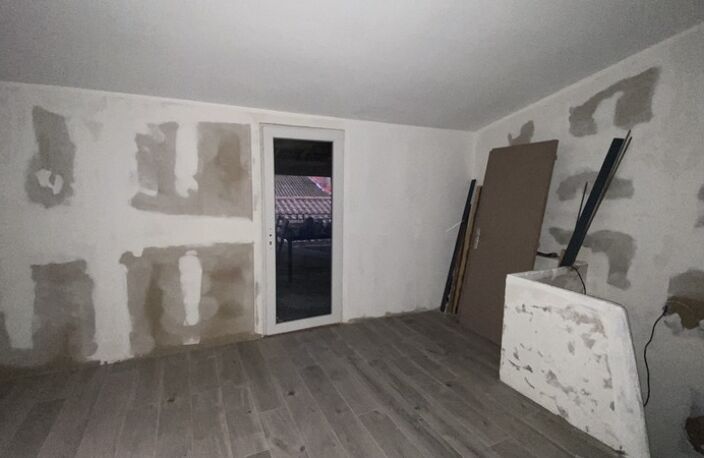 Maison à vendre 5 pièces SERIGNAN (34) A rénover — photo 5