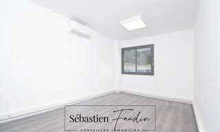 Bureau 1 Pièce 15 m² à louer à Gémenos (13420)