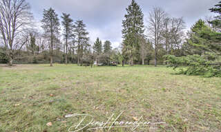 Terrain  4731 m² à vendre à Saint-Maurice-de-Gourdans (01800)