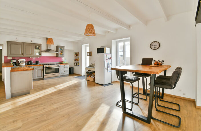 Maison à vendre 8 pièces SAINT CREPIN (17) — photo 4