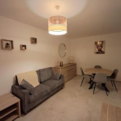 Appartement 2 pièces 610 €