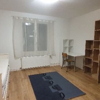 Appartement 1 pièces 630 €