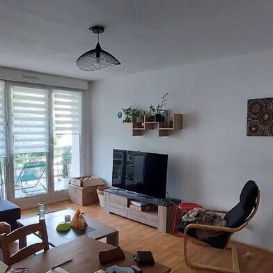 Appartement 3 pièces 990 €