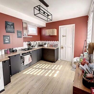 Appartement 3 pièces 880 €