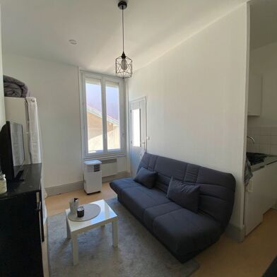 Appartement 1 pièces 370 €