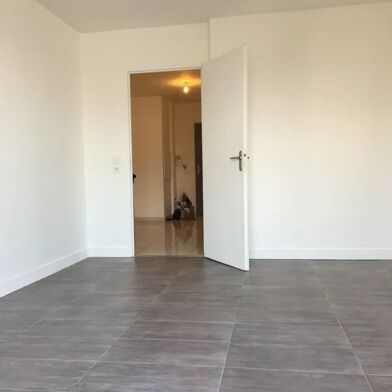 Appartement 1 pièces 720 €
