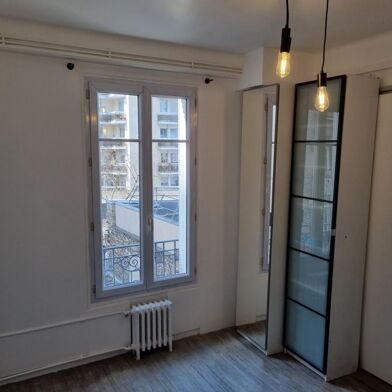 Appartement 1 pièces 700 €