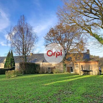 Maison 5 pièces 990 €