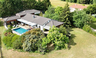 Maison 8 Pièces 243 m² à vendre à Auriac-du-Périgord (24290)