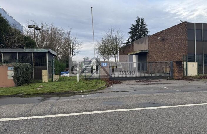 A vendre 3000m2 de locaux d'Activités — photo 2