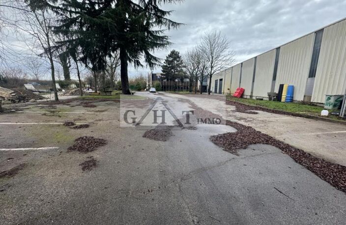 A vendre 3000m2 de locaux d'Activités — photo 4