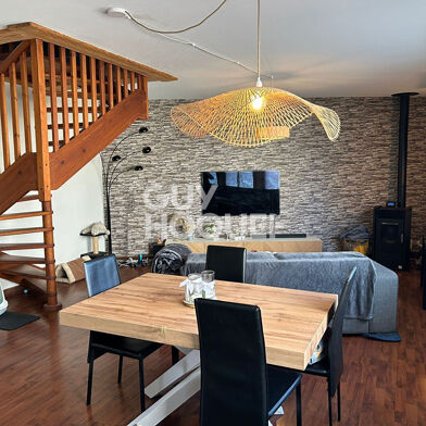 Appartement 4 pièces 304000 €