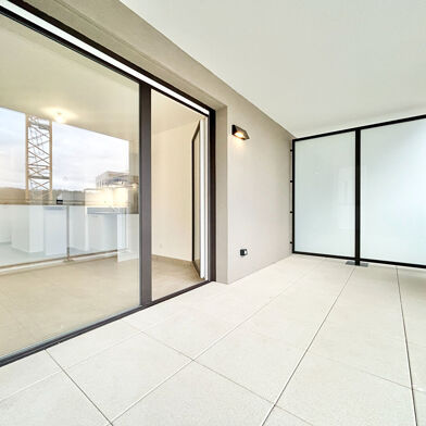 Appartement 3 pièces 853 €