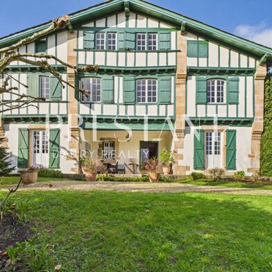 Maison 14 pièces 1995000 €