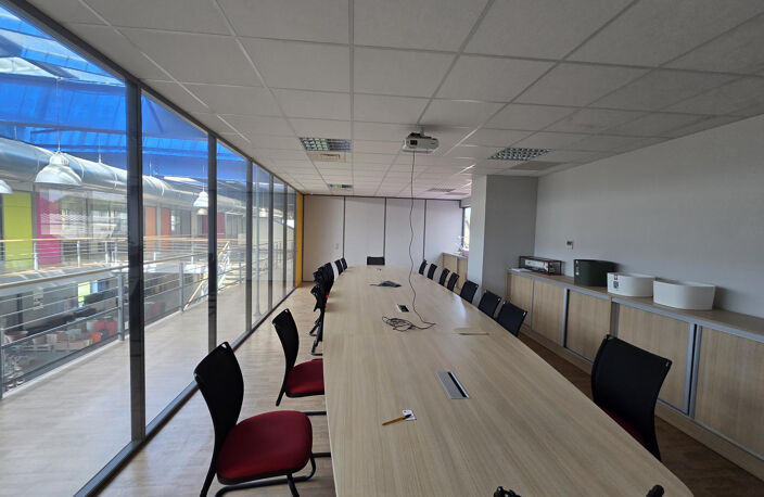 LOCAL D'ACTIVITE A VENDRE BEAUCOUZE — photo 4