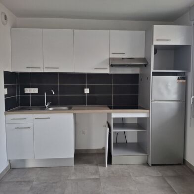 Appartement  830 €