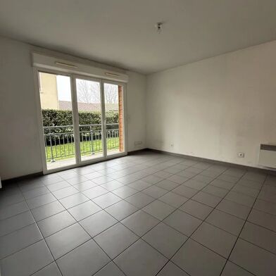 Appartement 3 pièces 836 €