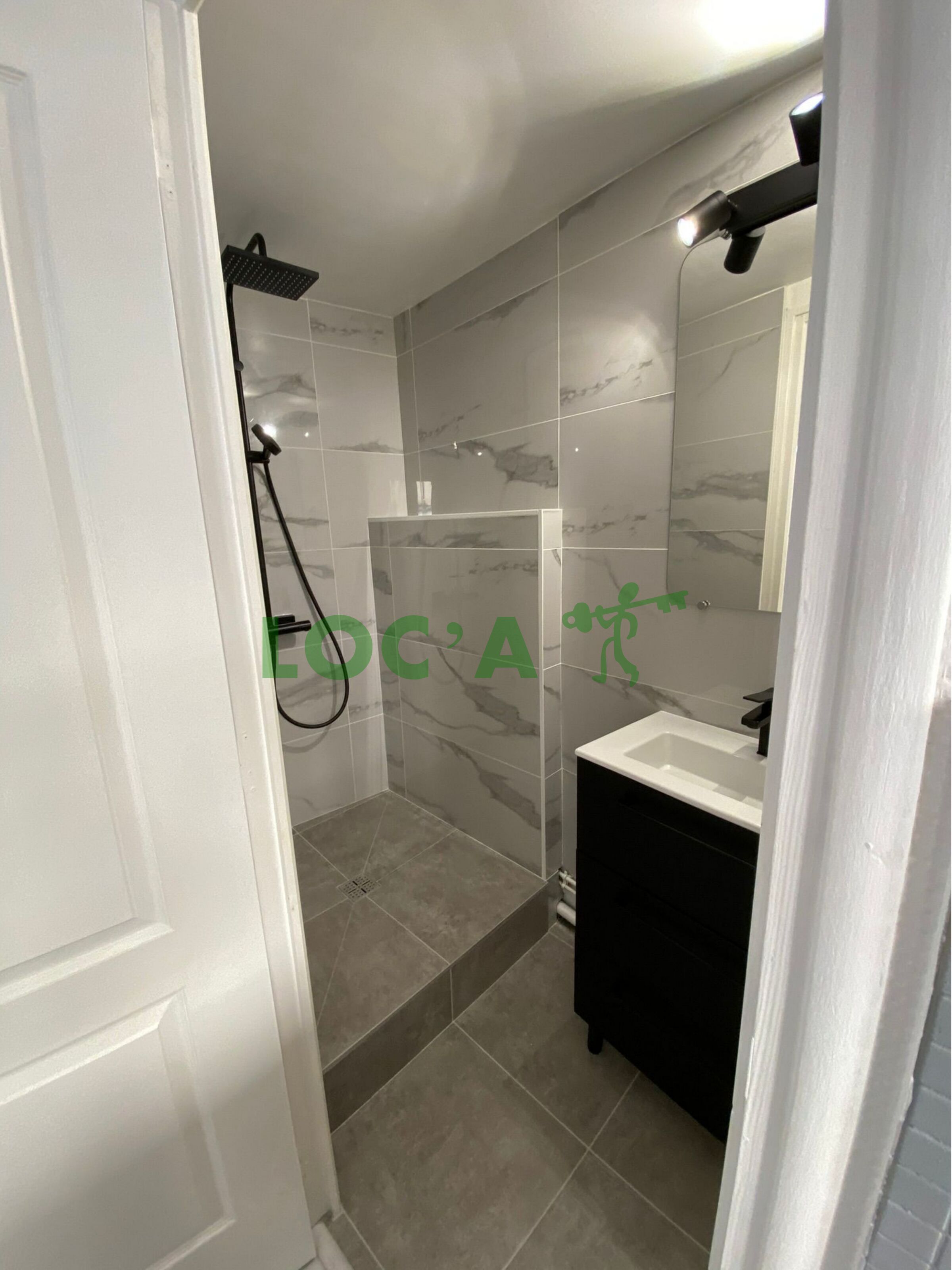 Photo Location Studio 19 m² à Dijon 550 ¤ CC /mois image 4/4