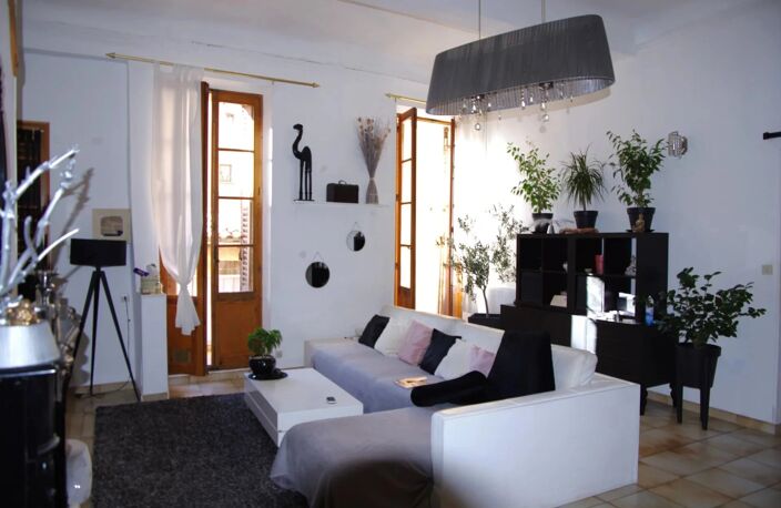 EXCLUSIVITÉ – DRAGUIGNAN CENTRE DUPLEX HAUSSMANNIEN T6 – 1er ÉTAGE – CAVES — photo 2
