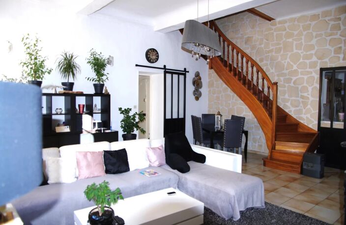 EXCLUSIVITÉ – DRAGUIGNAN CENTRE DUPLEX HAUSSMANNIEN T6 – 1er ÉTAGE – CAVES — photo 4