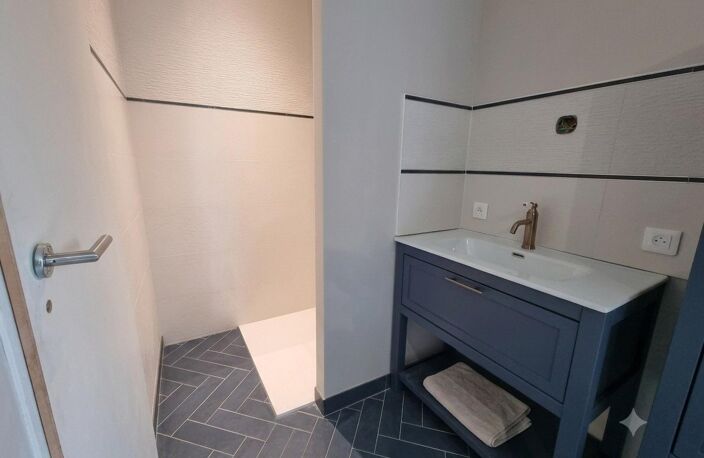 Propriété rénovée à neuf à personnaliser — photo 4