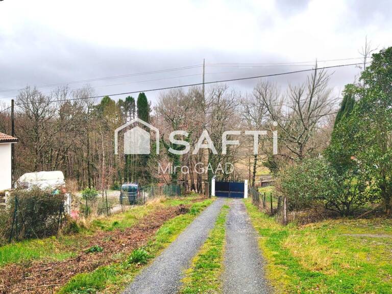 Grand terrain de 2400m2 divisible — photo 1