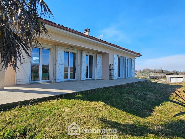 Maison - 116m² - Lestelle-Bétharram — photo 1