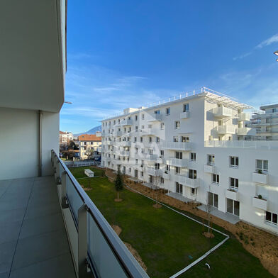 Appartement 2 pièces 1030 €