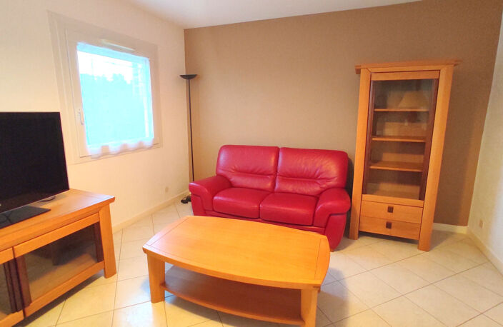 BEL APPARTEMENT AVEC BALCON PROCHE CENTRE VILLE — photo 2