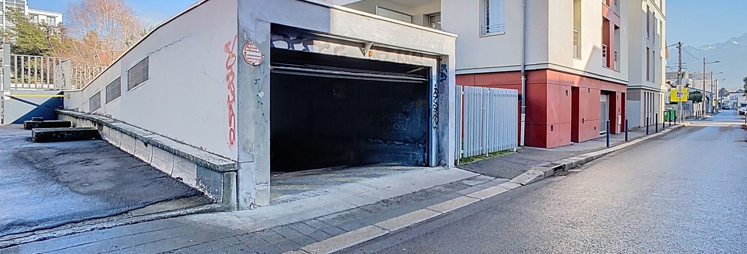 Garage  14 m² à vendre à Grenoble (38100)