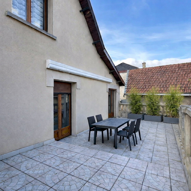 Maison 10 pièces 299000 €