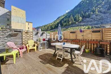 Appartement 7 pièces 210000 €