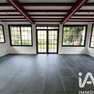 Maison 4 pièces 300000 €