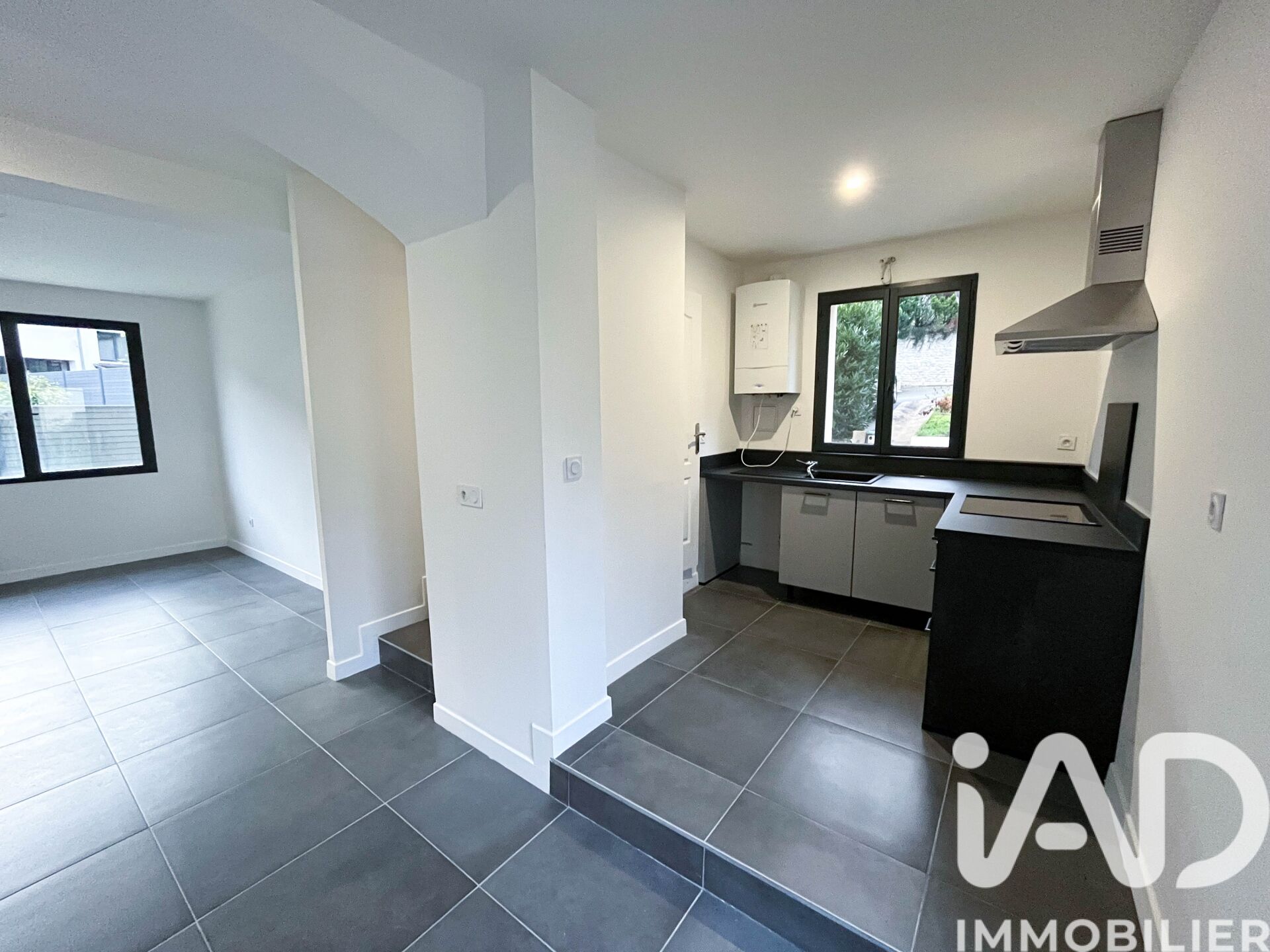 Vente Maison/villa 4 pièces - Photo 2