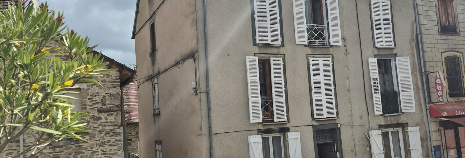 Immeuble  280 m² à vendre à Saint-Yrieix-la-Perche (87500)