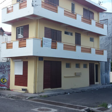 Immeuble  218000 €