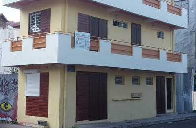 En exclusivité ! Immeuble situé à proximité du port de Point — photo du bien